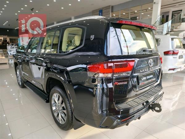 تويوتا لاندكروزر